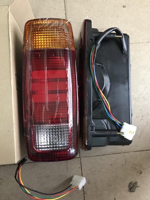 Đèn hậu Kia K165