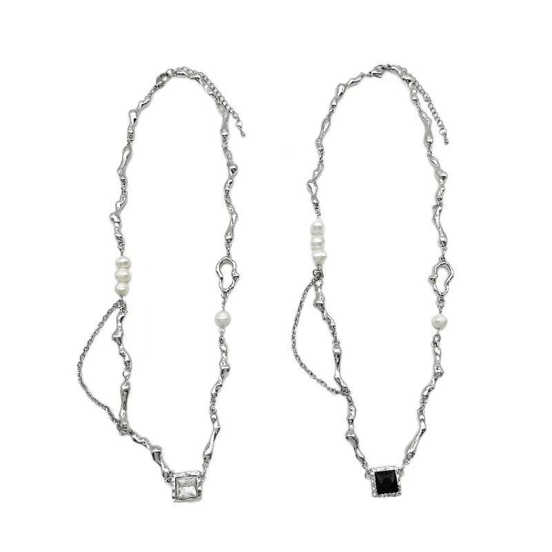 Dây chuyền chuỗi đính ngọc trai phong cách hip hop cá tính