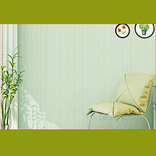 1 cuộn dài 5m ngang 60cm giấy dán tường sọc xanh lá cây nhạt, có thể lau được khi bẩn,có keo sẵn