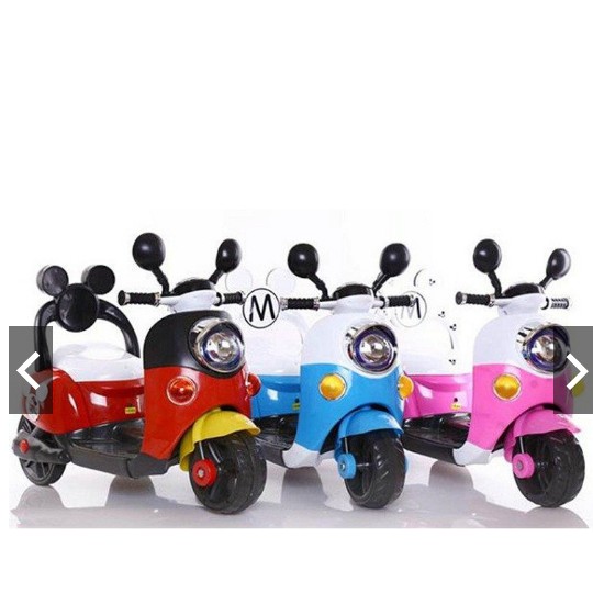 XE MÁY ĐIỆN VESPA ĐIỆN CHO BÉ CÓ ĐEN VÀ NHẠC