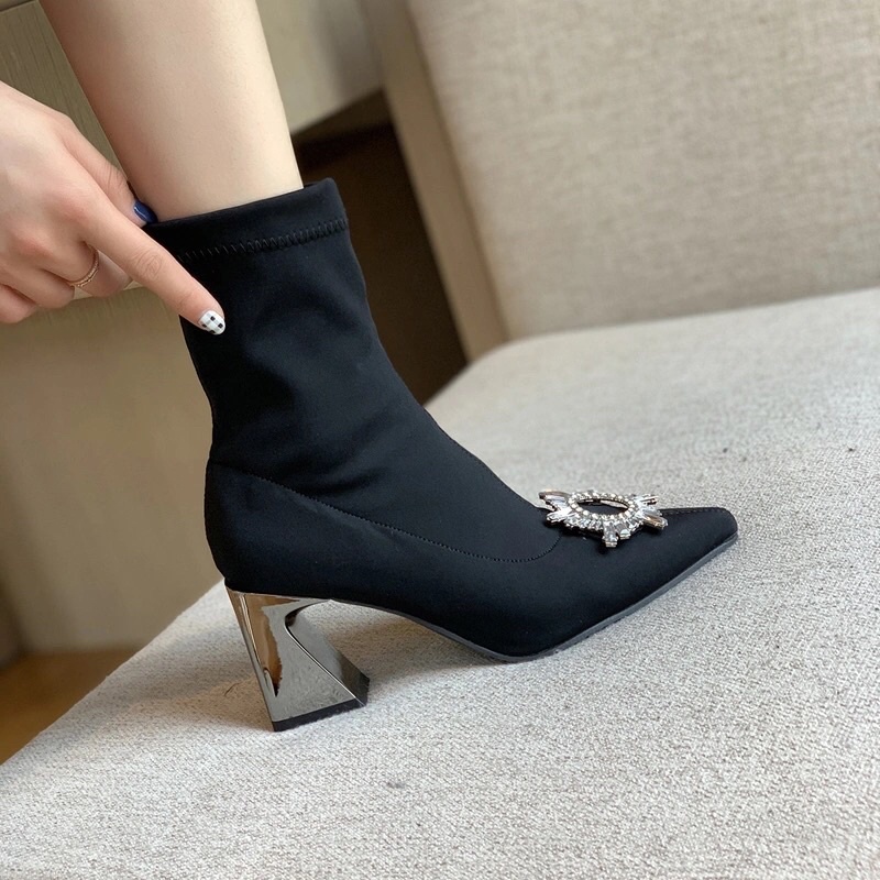 Bốt nữ gót tráng gương có nơ đá