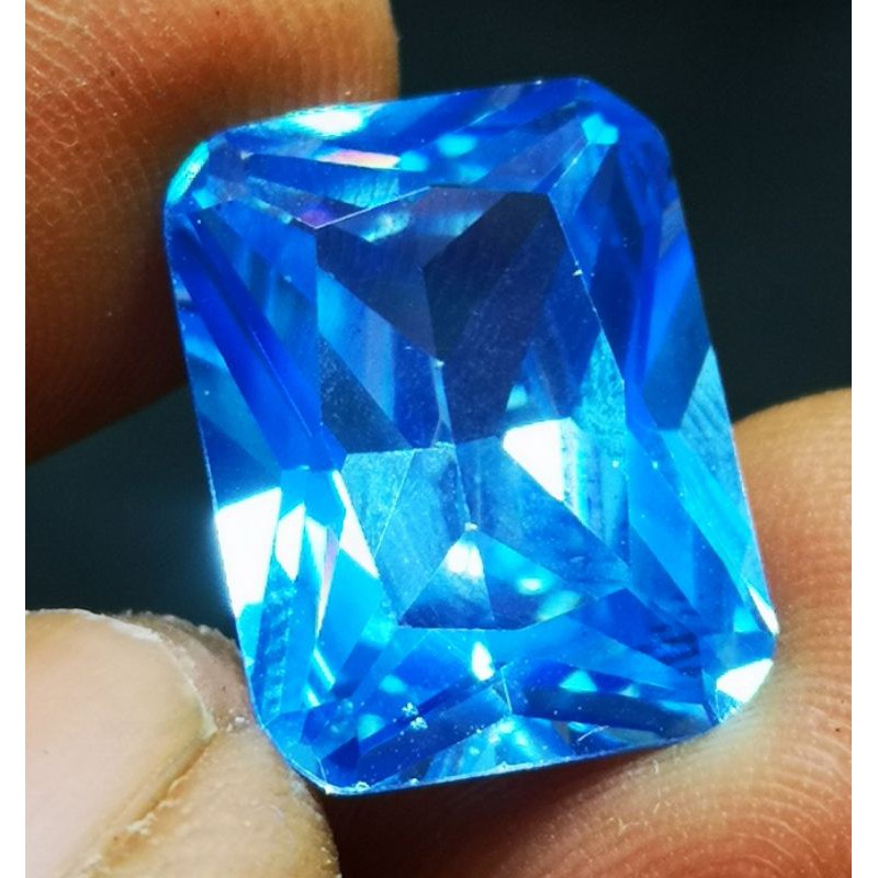 Đá Topaz Jumbo Màu Xanh Dương