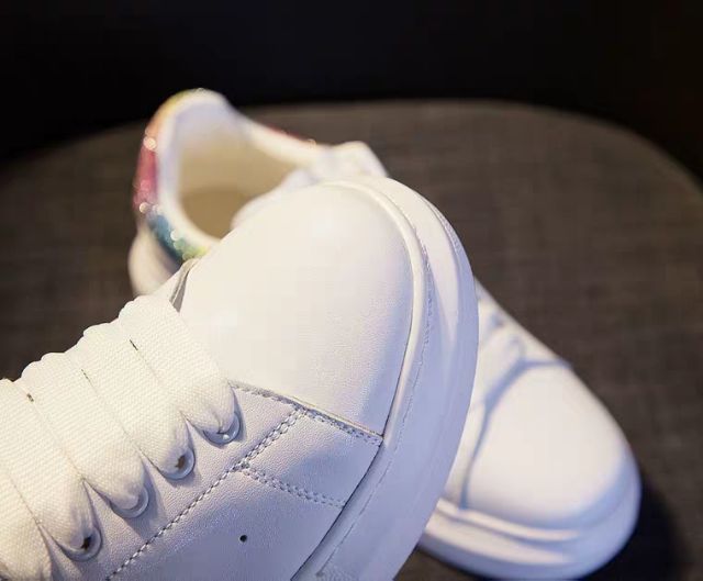 [FREESHIP + FULL BOX] Giày thể thao nữ MCQ gót nhũ phản quang phát sáng mã 888 đế 3cm hot hit | BigBuy360 - bigbuy360.vn