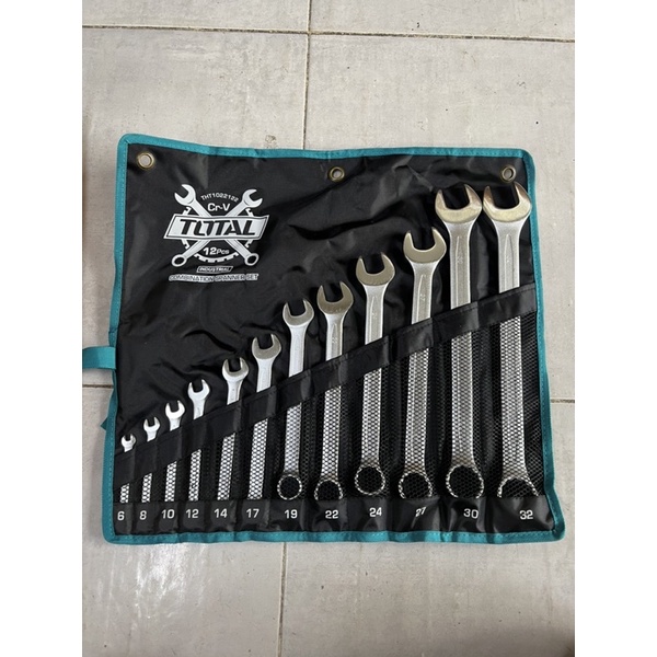 Bộ 12 cờ lê vòng miệng 6-32 THT1022122 Total