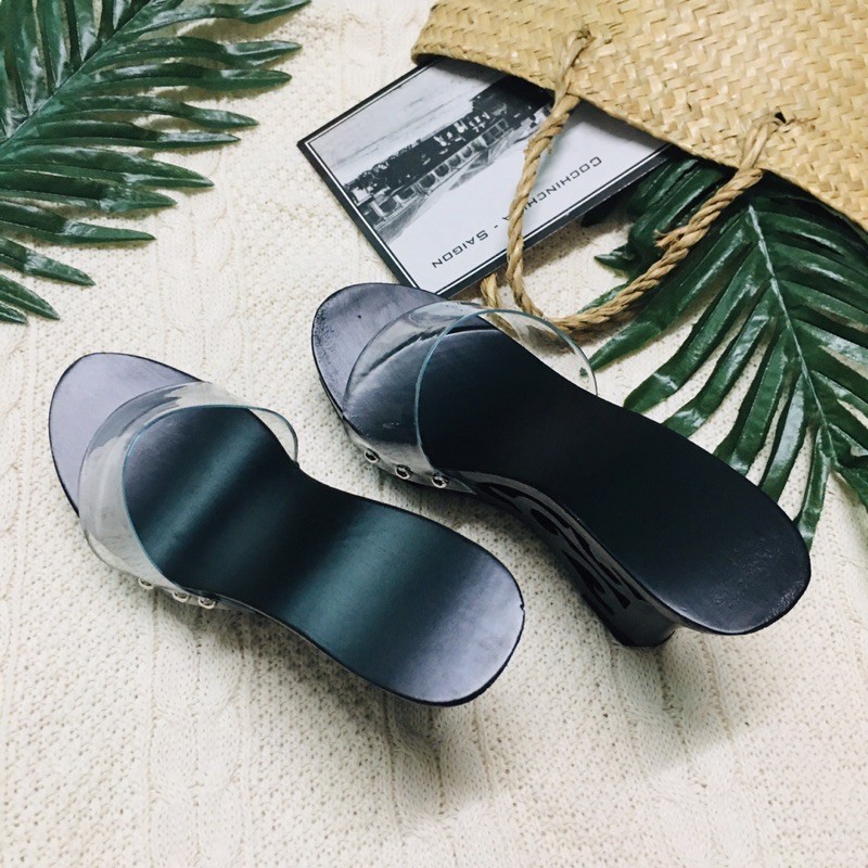 GUỐC GỖ QUAI TRONG MÀU ĐEN CAO 9CM