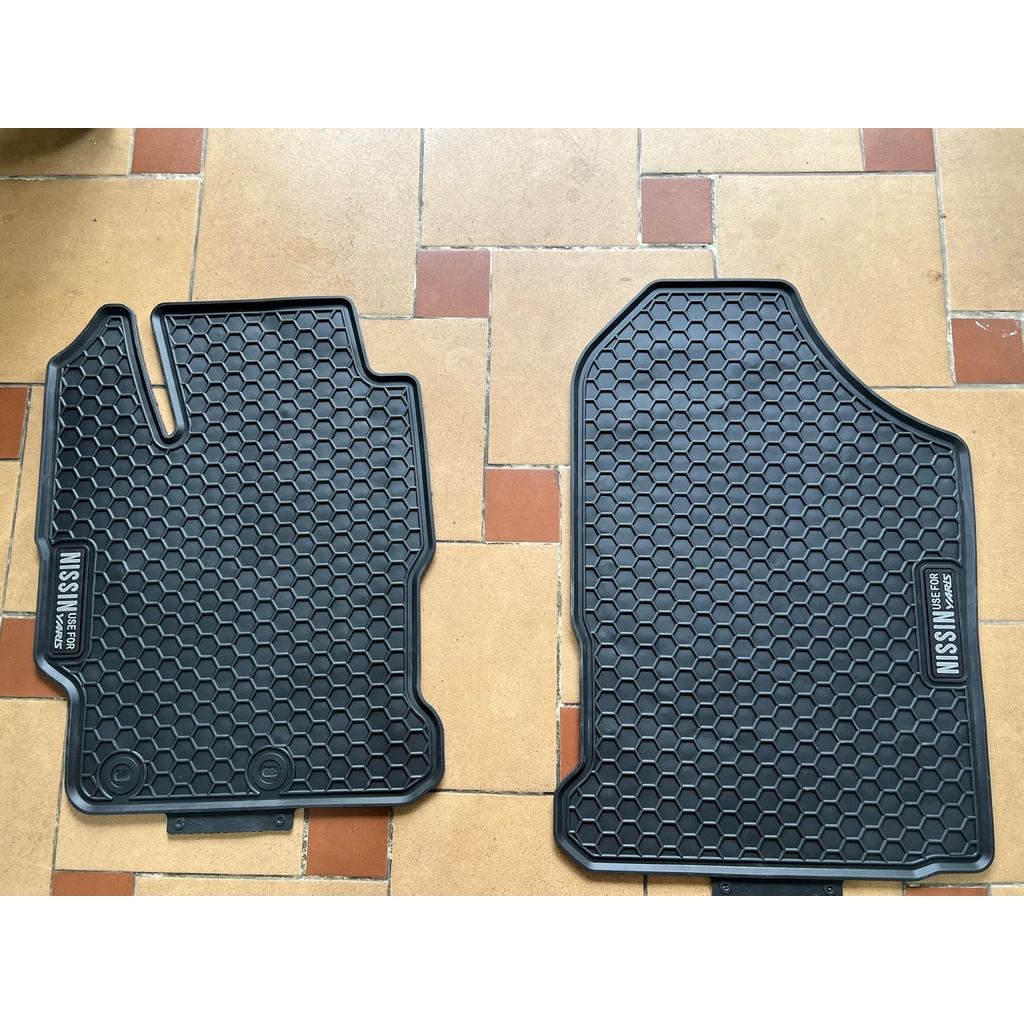 Thảm trải sàn , lót sàn cao su theo xe Toyota Yaris 2010 - 2022