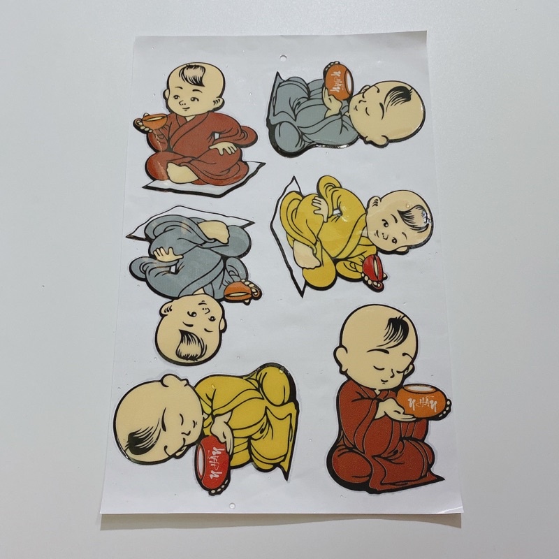 Decal tem nổi mẫu chú tiểu cầm bát cao cấp dán xe máy, ô tô, mũ bảo hiểm chống thấm nước, chống bay màu