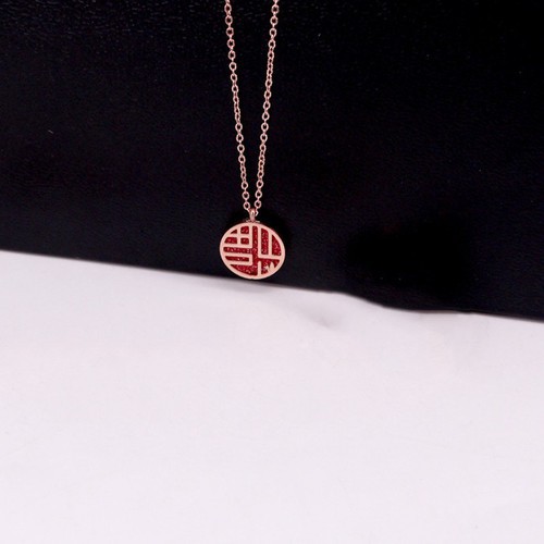 Dây Chuyền Mặt Tròn Đỏ May Mắn Titan Ko Đen TT 3416