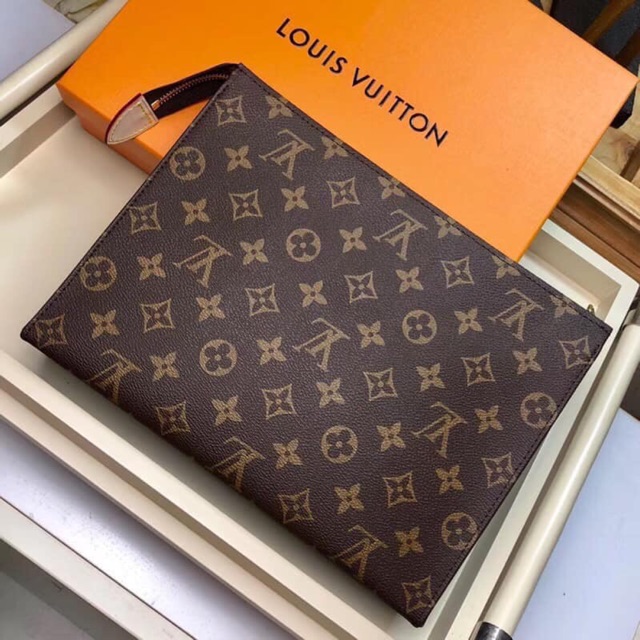 Clutch Lv hoa nâu