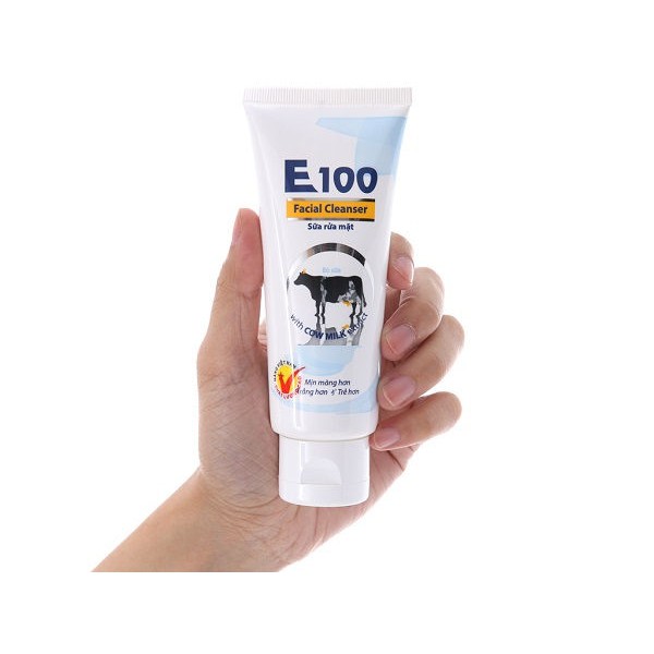 Sữa rửa mặt chiết xuất sữa bò E100 Facial Cleanser.