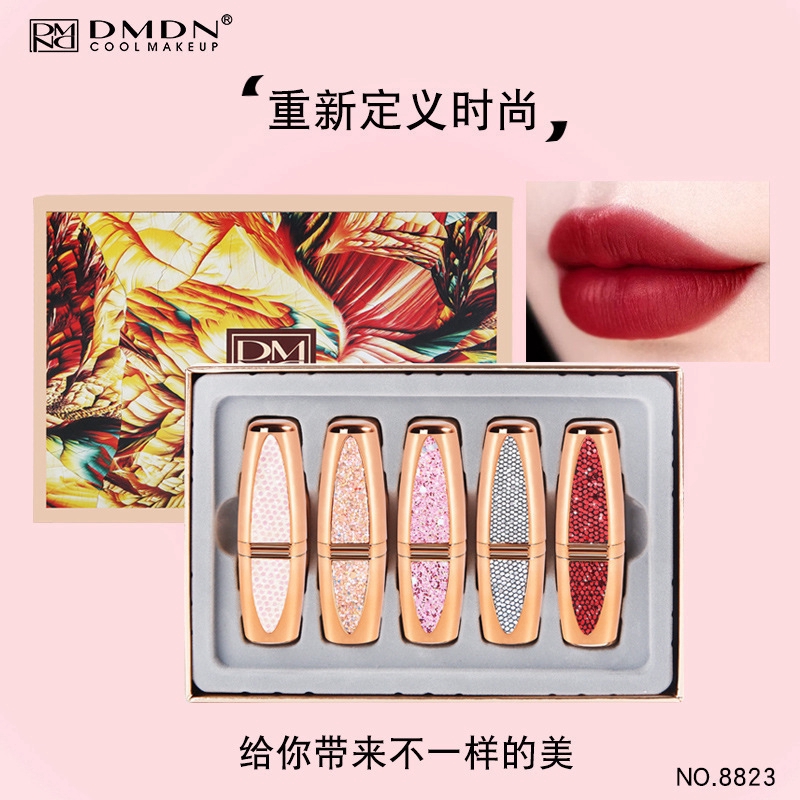 Son lì mềm mịn như nhung dưỡng ẩm trang điểm 5 trong 1 DMDN | BigBuy360 - bigbuy360.vn