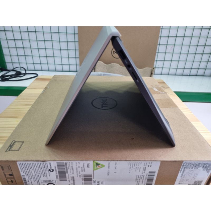 Laptop Dell Vostro 5301 Core i5 thế hệ 11, ram 8Gb, ổ cứng 512GB SSD, Win 10 like new 99%