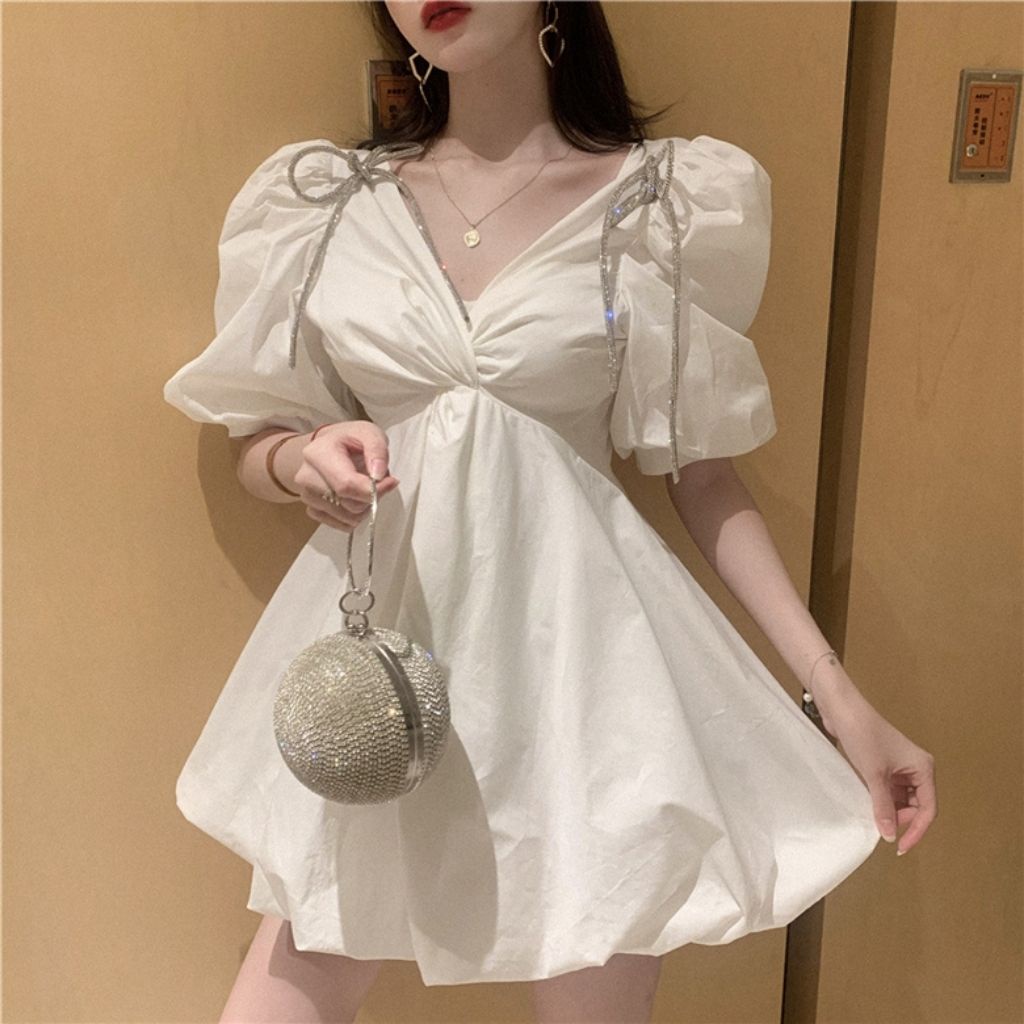 Váy Trắng Dự Tiệc , Đầm Baby Doll Công Chúa Dáng Ngắn Xoắn Ngực , Tay Phồng Phong Cách Hàn Quốc
