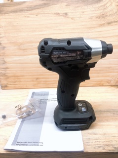 Máy bắn vít Makita Xdt15 ( thân máy )