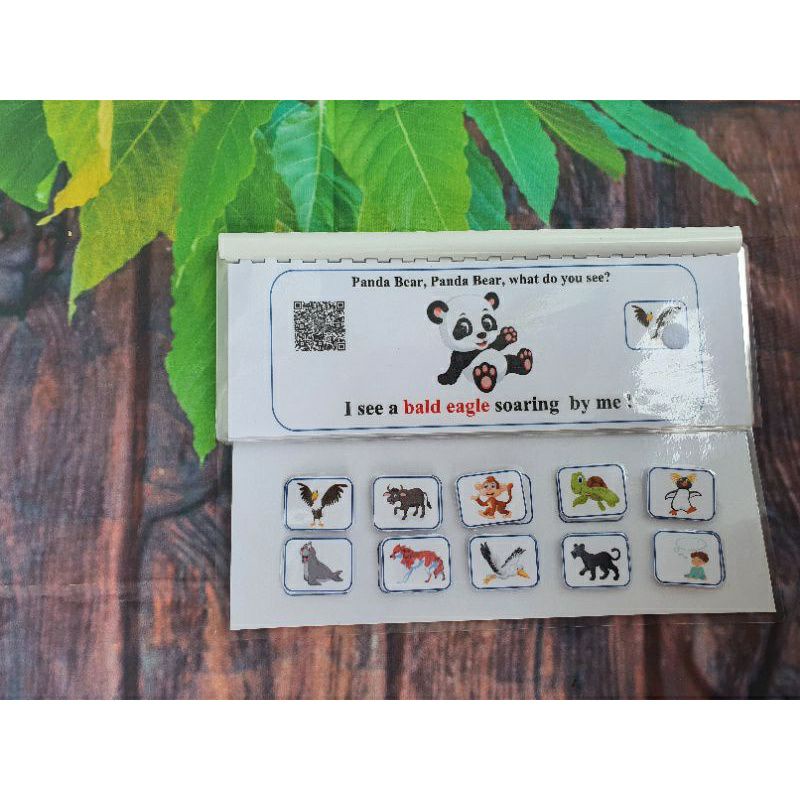 [MONTESSORI] Học liệu tiếng anh kèm file nghe quét mã QR làm bằng giấy in ảnh (1 bộ gồm 4 cuốn)