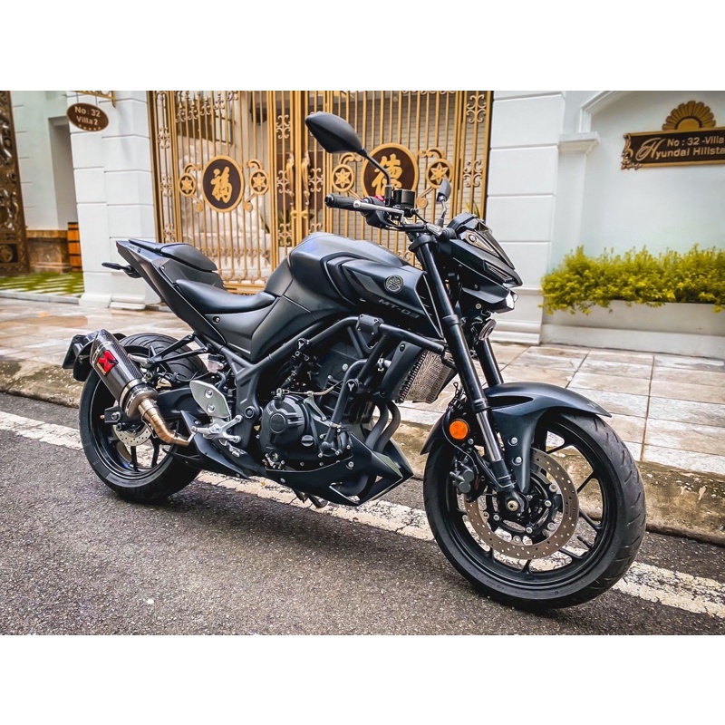 Dè chắn bùn kèm pad biển kiểu MT09 dành cho Yamaha MT03 và R3
