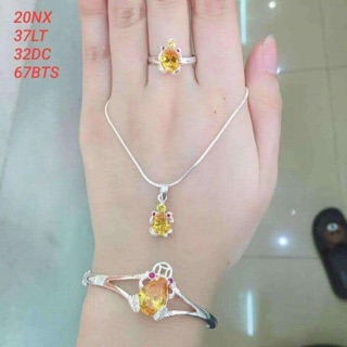 Bộ trang sức cóc ngậm tiền
