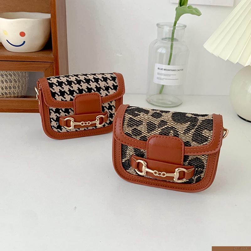 Túi đeo chéo vai họa tiết da báo thời trang sành điệu cho bé gái