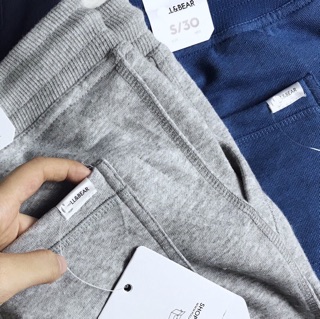 Quần short nỉ Pull&Bear