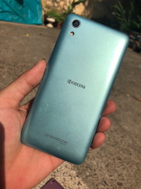 Điện thoại SHARP Kyocera S4 (Máy Đẹp)  Android One 5 inch FullHD Android 10 Pie,liên quân mượt mà