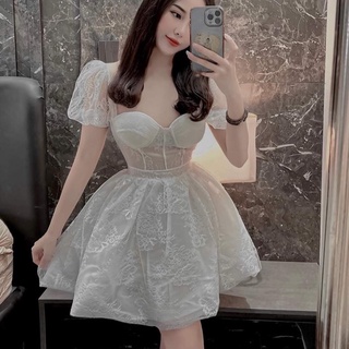 Váy cúp tay bồng eo trong