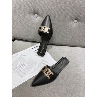 Sục nữ đế bằng mũi nhọn phối khóa