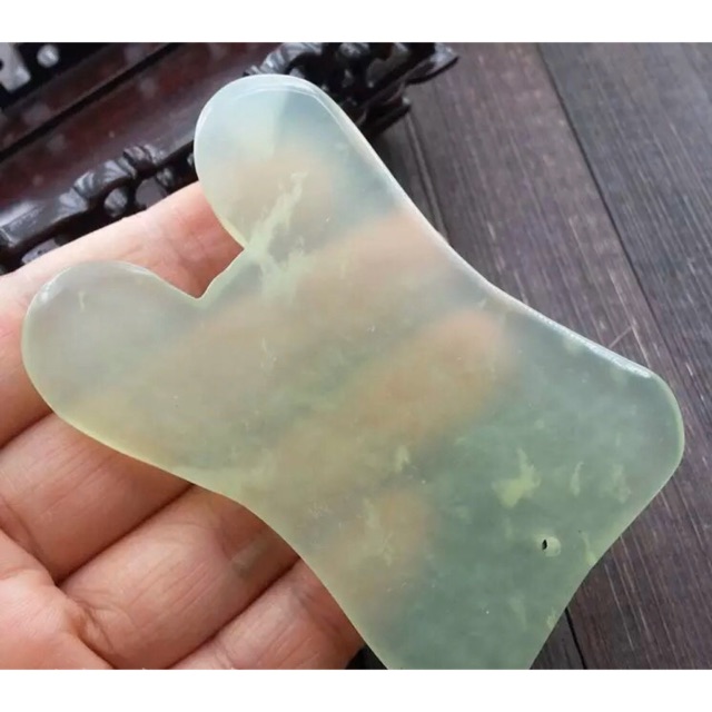 Ngọc thạch cạo gió mặt