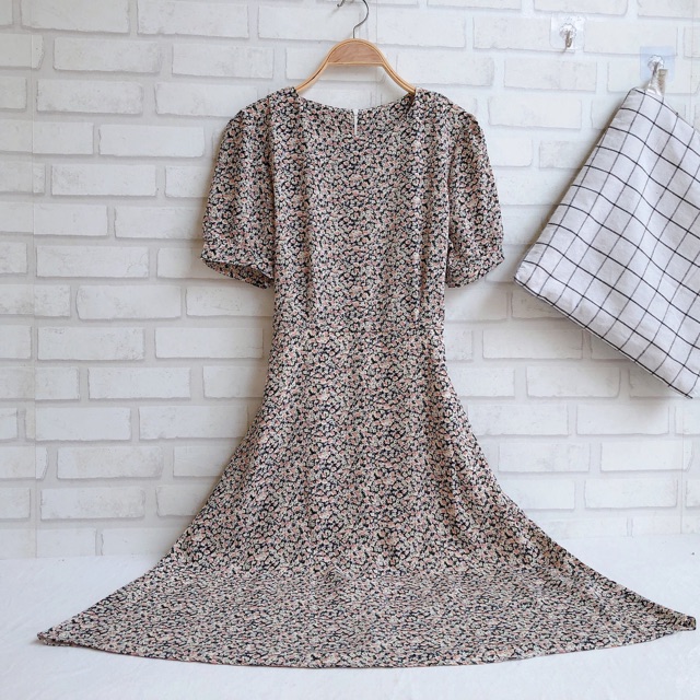 Váy hoa nhí vintage cổ tròn ngắn tay dáng dài qua gối Ulzzang style🌸 Hàng Quảng Châu | BigBuy360 - bigbuy360.vn