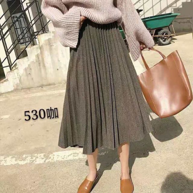 Chân váy xếp ly dáng dài