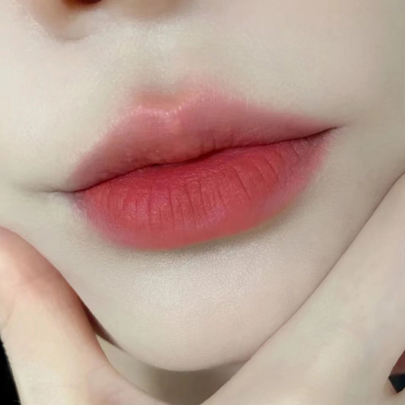 Son Lì Màu Sắc Thời Trang Mùa Hè Không Dễ Lem Vào Cốc