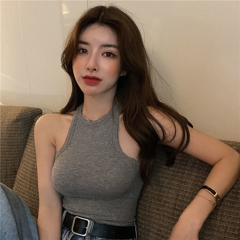 ❤️❤️Sexy tight-fitting Korean women's sleeveless vest summer sports hanging neck casual top