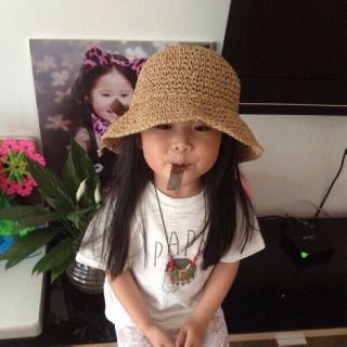 nón sợi cói tóc giả cho bé.
