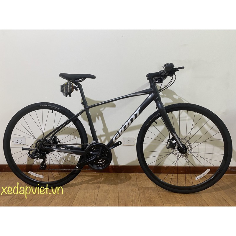 XE ĐẠP TOURING GIANT ESCAPE 2 - 2020