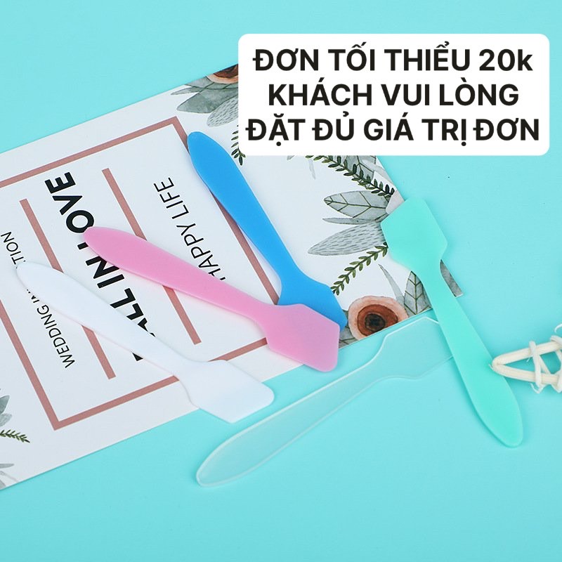 Que nhựa phết vuông mặt nạ hay phết sáp wax