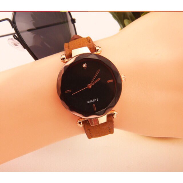 [QUÁ ĐẸP] ĐỒNG HỒ NỮ DÂY DA MẶT ĐÁ VÁT CẠNH DÂY DA LỘN HN863 CỰC ĐẸP | BigBuy360 - bigbuy360.vn