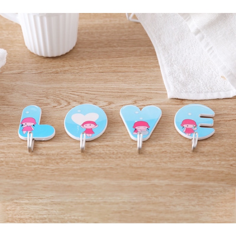 Bộ 4 móc dính cường lực siêu chắc, Móc dính siêu chắc hình chữ LOVE