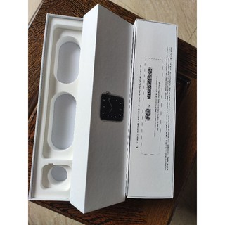 hộp đồng hồ Apple Watch