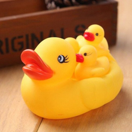 Vịt chút chít thả bồn tắm đồ chơi cho bé