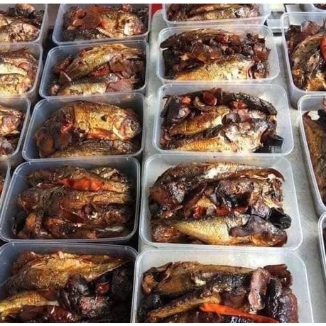 Cá mòi kho chuối xanh Hải Phòng 400GR