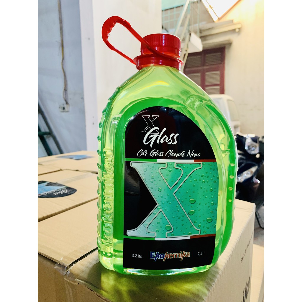 NƯỚC RỬA KÍNH Ô TÔ XGLASS NANO CLEAN THƯƠNG HIỆU EKOKEMIKA
