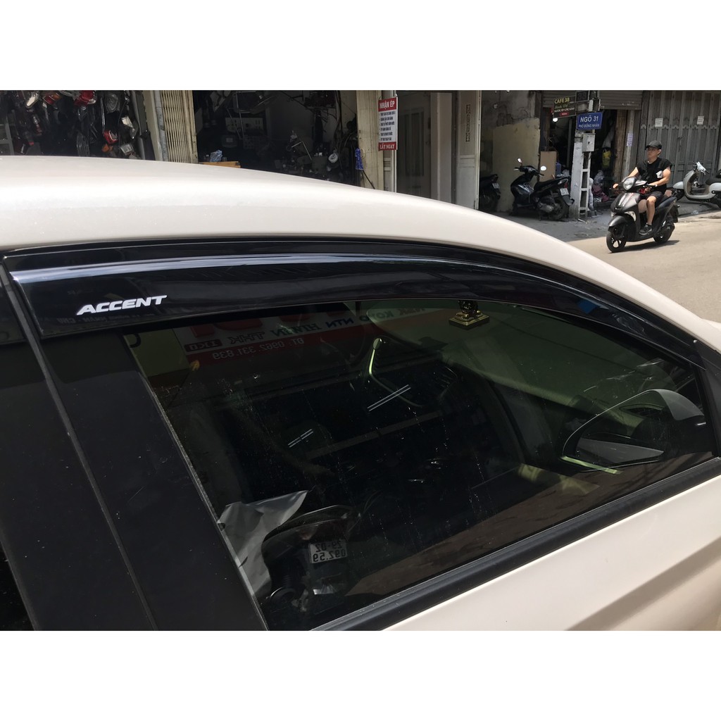 Vè Che Mưa Xe Hyundai Accent 2018-2021, nhựa đen dày
