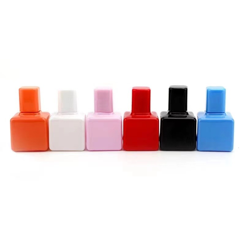 1 Chai Rỗng 30ml Dạng Xịt Bằng Thủy Tinh Màu Sắc Ngẫu Nhiên Kích Thước Nhỏ Gọn Dùng Khi Đi Du Lịch