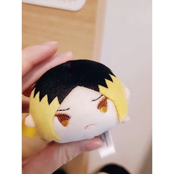 Móc khoá mochi Haikyuu no box