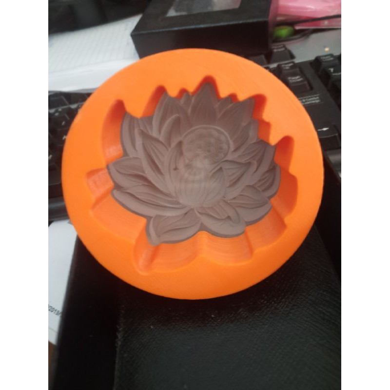 Khuôn trung thu 2019 dạng ghép Sen xoè size 135g