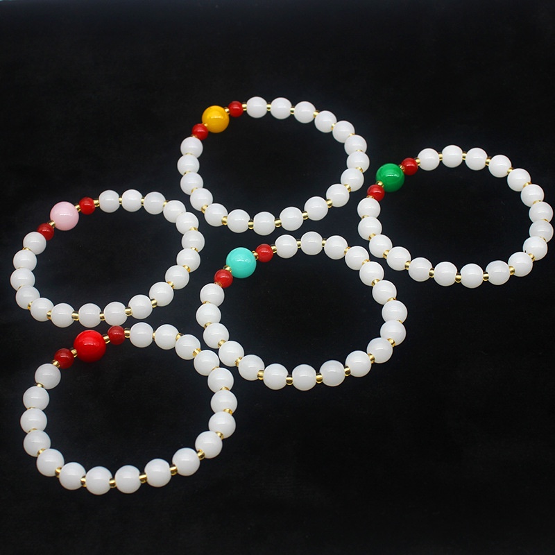 Vòng Tay Ngọc Bích Màu Trắng Kiểu Dáng Đơn Giản Ngọt Ngào