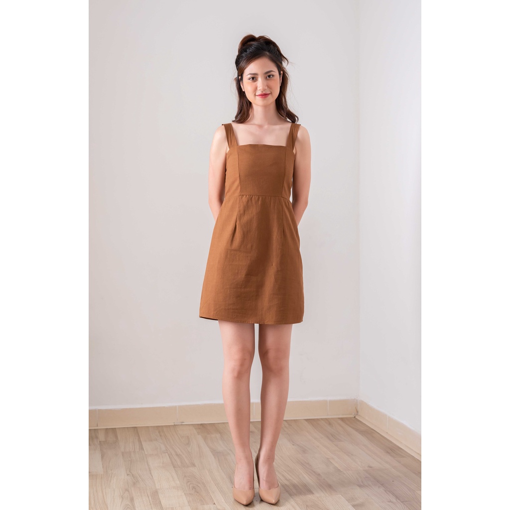 Đầm 2 dây liền chun sau siêu hot - Váy hai dây dáng ôm mẫu mới 2021 | BigBuy360 - bigbuy360.vn