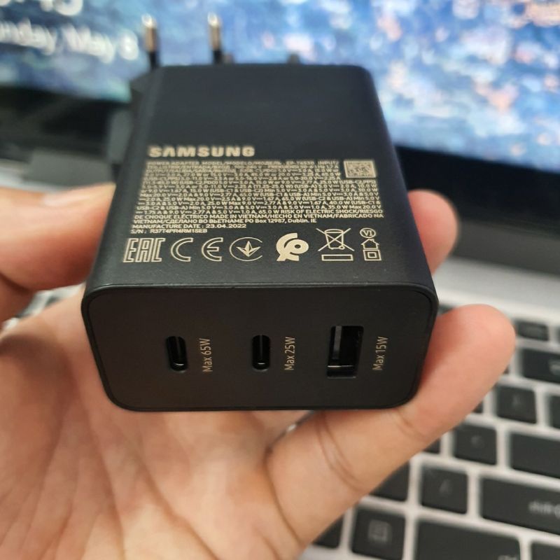 Củ sạc siêu nhanh 3 cổng 65W Samsung Chính Hãng Mã EP-TA6530N. Hàng Chính Hãng Bảo Hành 6 Tháng Lỗi 1 Đổi 1