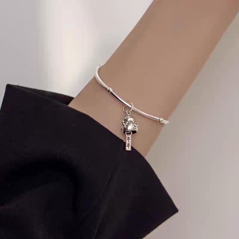 Vòng tay mèo may mắn mạ Bạc Thái