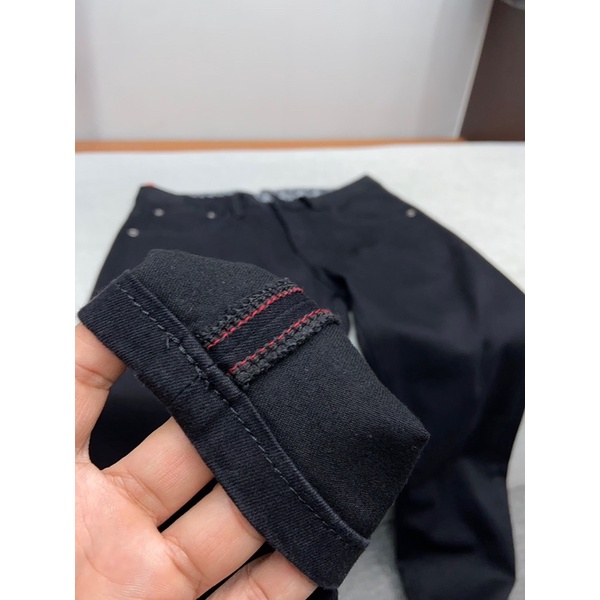Quần jeans đen ống ôm vừa cho nam thương hiệu Burberry BBR cao cấp