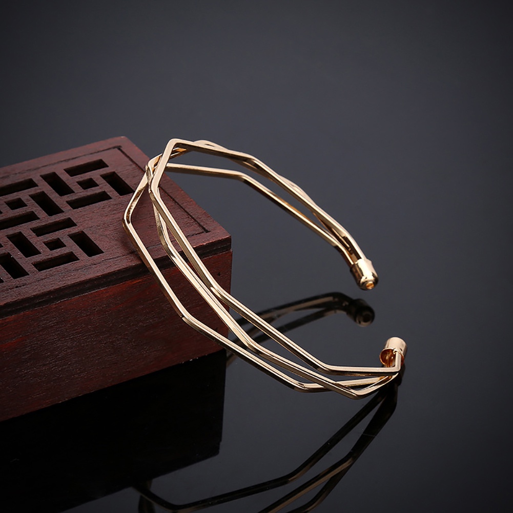 Vòng đeo tay nhiều lớp cá tính cho nữ